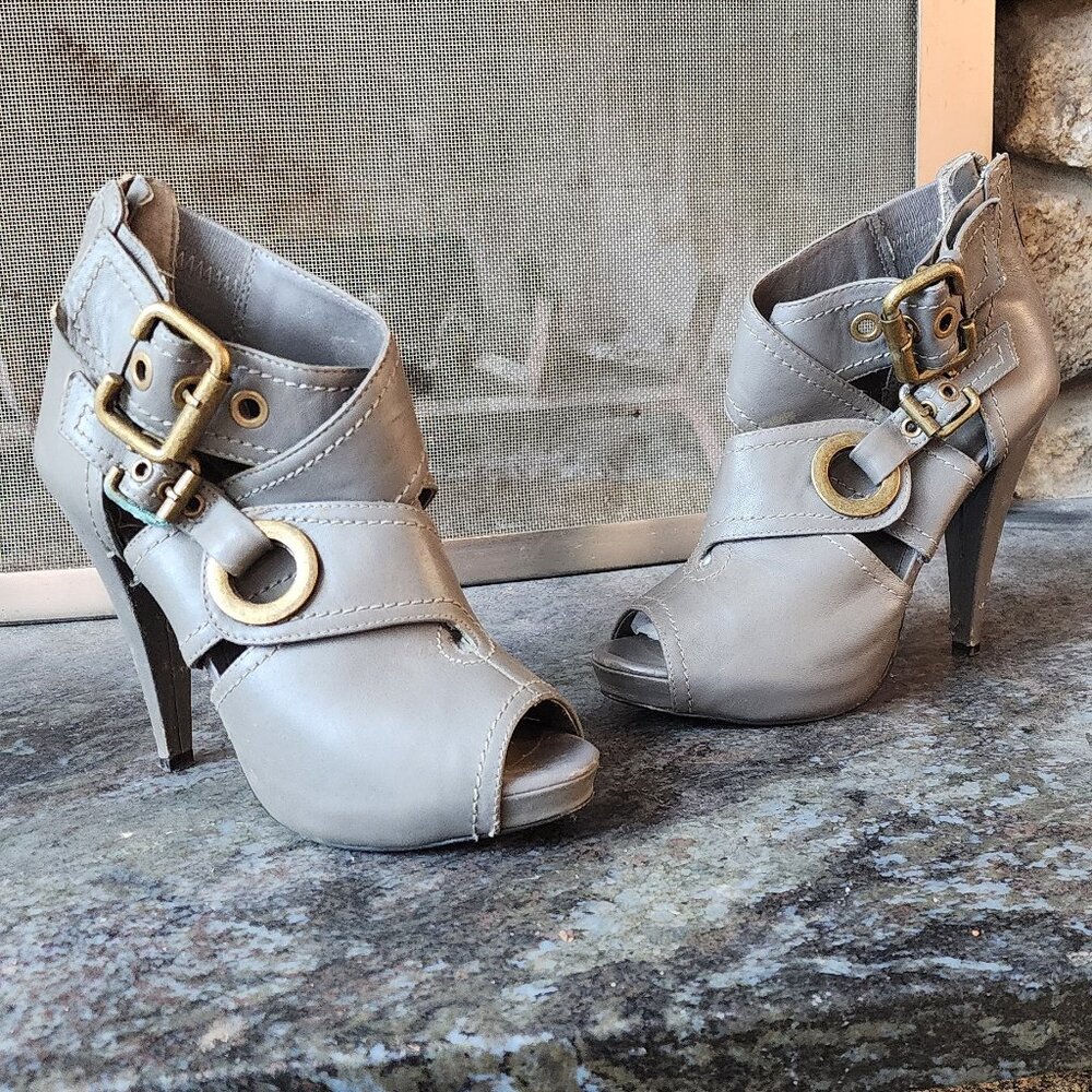 Aldo Gray Leather Zip-Up Spike Peep Toe Heels Size 36/5.5